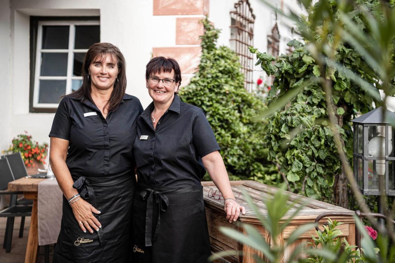 Strasserwirt - Ansitz Zu Tirol Strassen Kültér fotó
