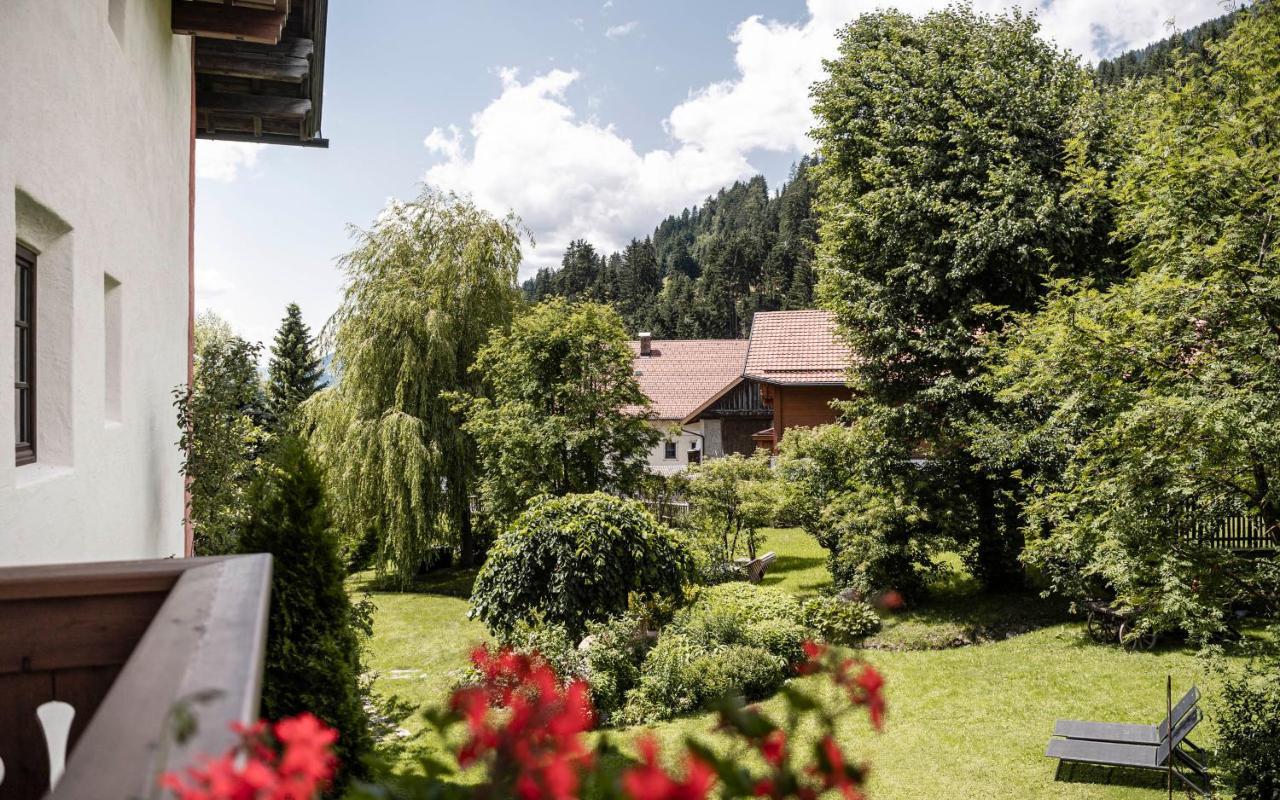 Strasserwirt - Ansitz Zu Tirol Strassen Kültér fotó