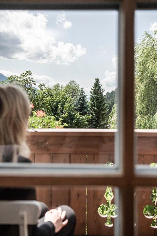 Strasserwirt - Ansitz Zu Tirol Strassen Kültér fotó